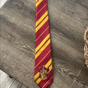 Harry Potter gryffindor tie